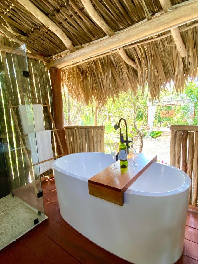 ホテル Nuscaa Boutique Tree House & Spa プエルト・モレロス エクステリア 写真