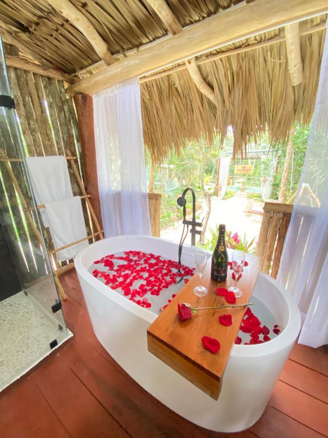 ホテル Nuscaa Boutique Tree House & Spa プエルト・モレロス エクステリア 写真
